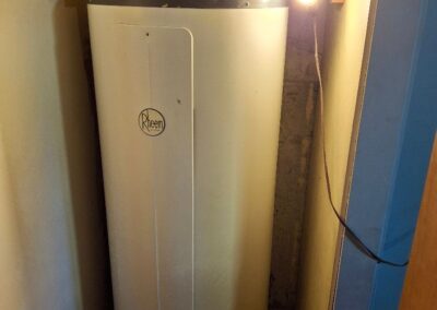 Water heater installation by Royal Flush Plumbing in Pierce County, WA, photo 12