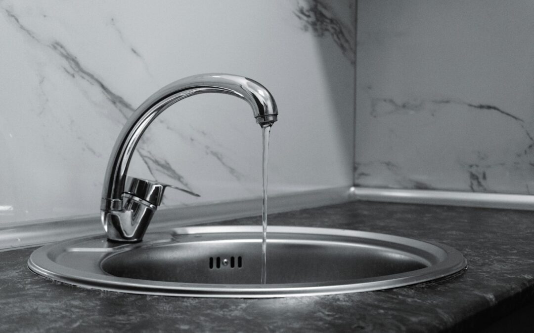 When a Faucet Leak Is a Repair vs. a Replacement